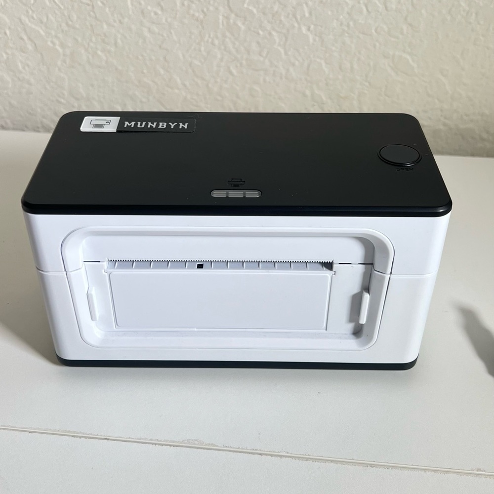 MUNBYN Black and White Label Printer